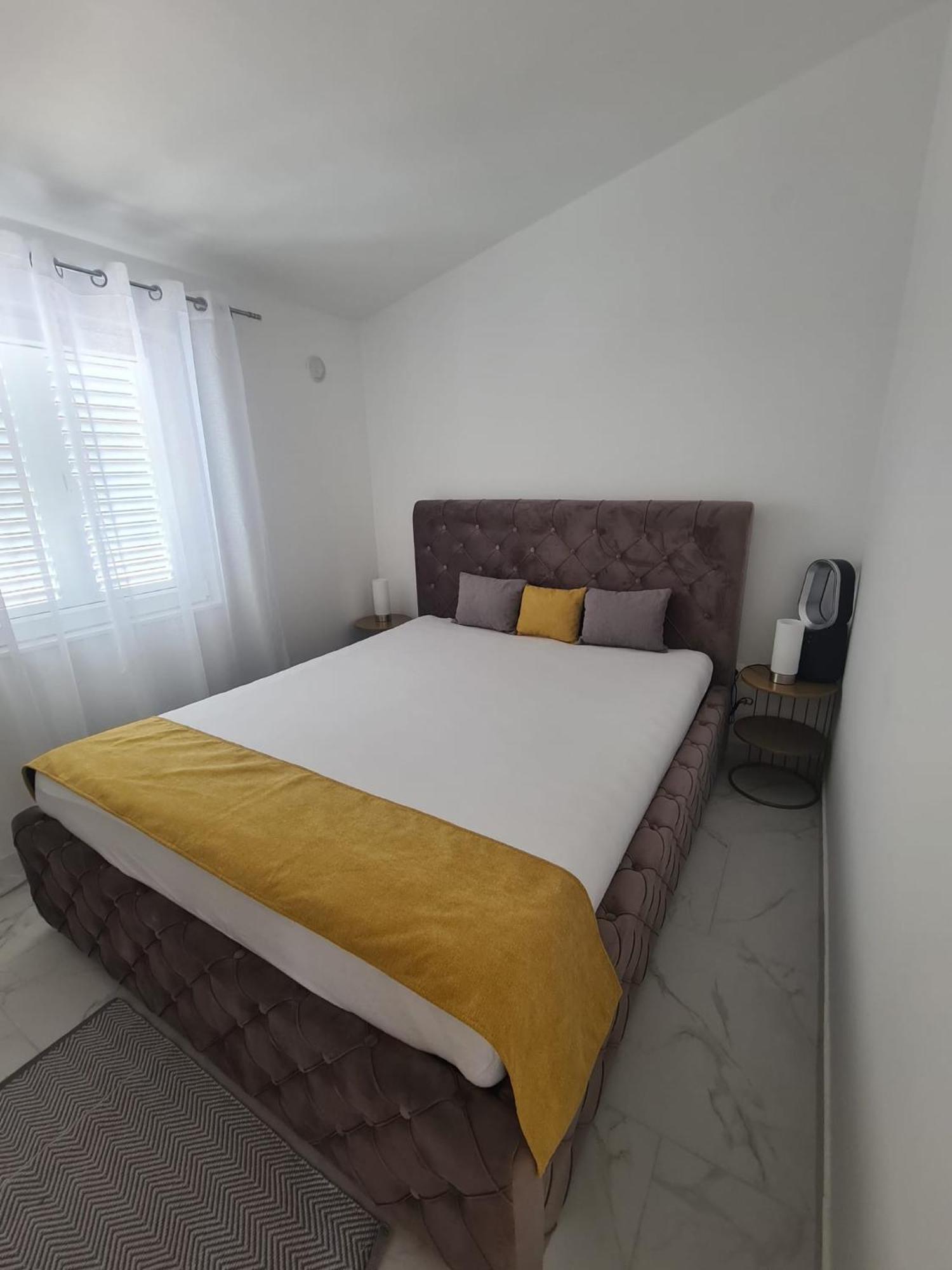 Apartment Ruzmarin