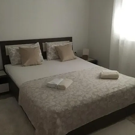 Apartmani Ruzmarin Vir Exterior photo