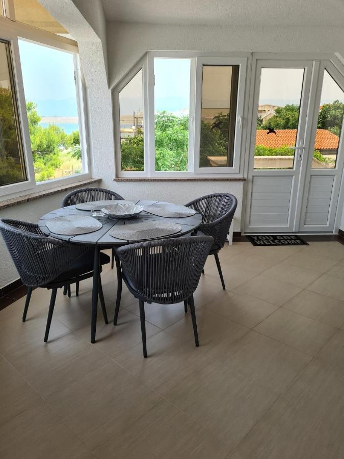 Apartment Ruzmarin *