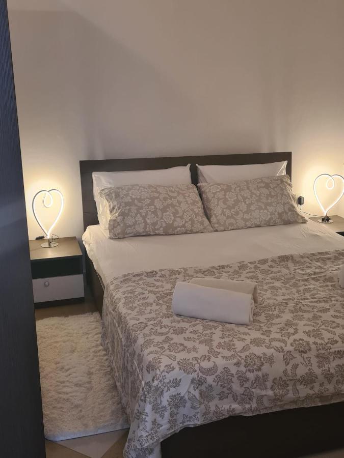 Apartment Ruzmarin *