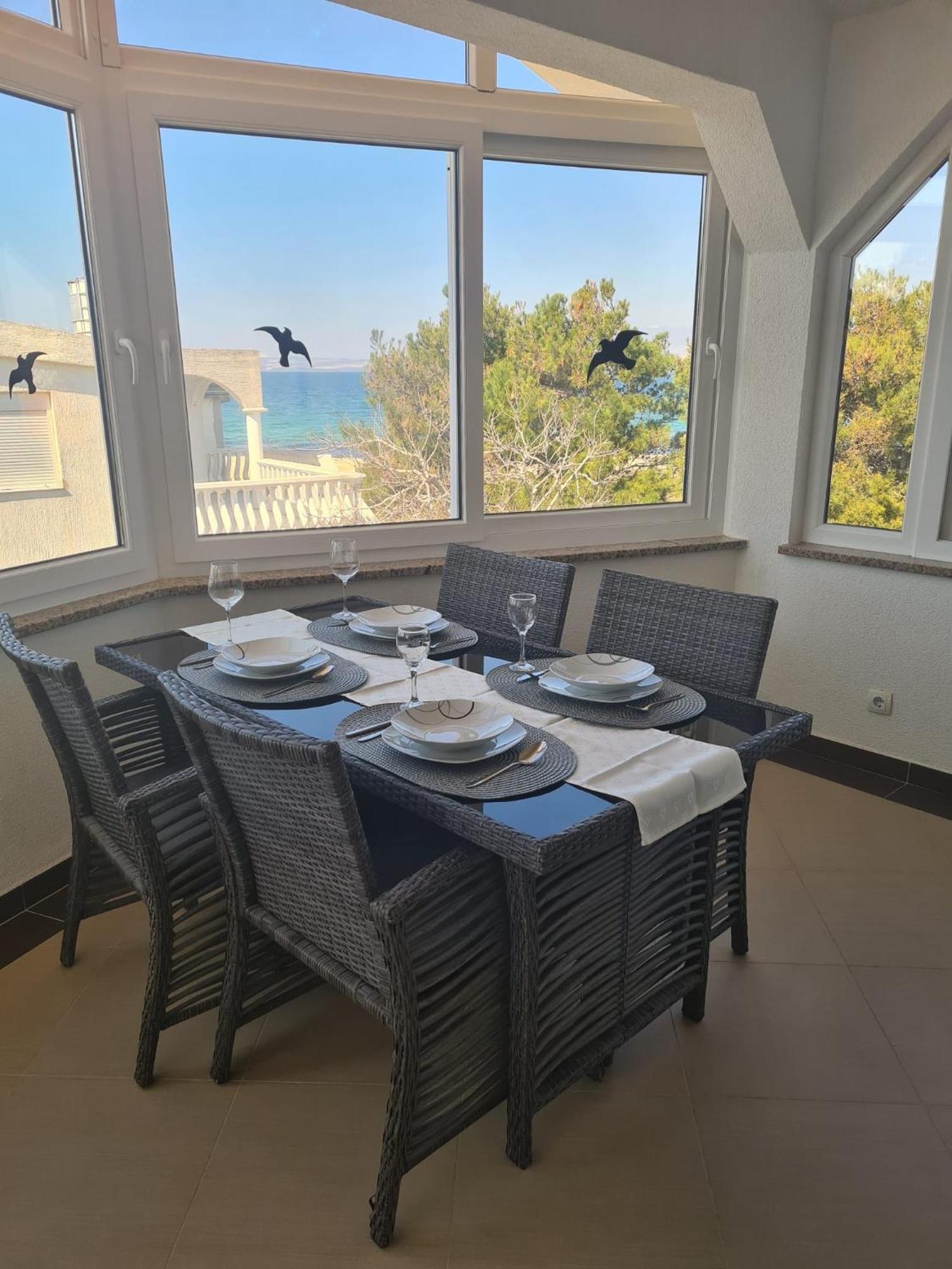 Apartment Ruzmarin Vir